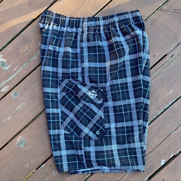 💕HP💕Quicksilver Men’s navy plaid Bathing Suit - Picture 4 of 11